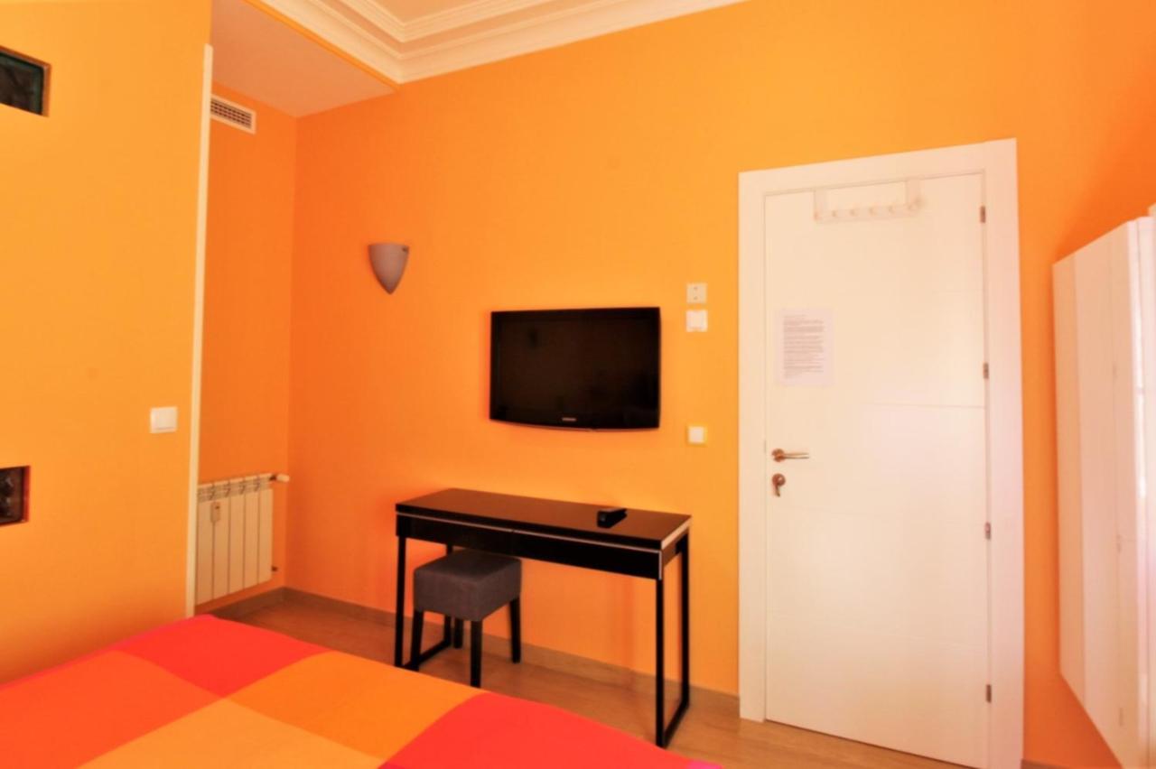 Hostal Arco Iris Madrid Kültér fotó