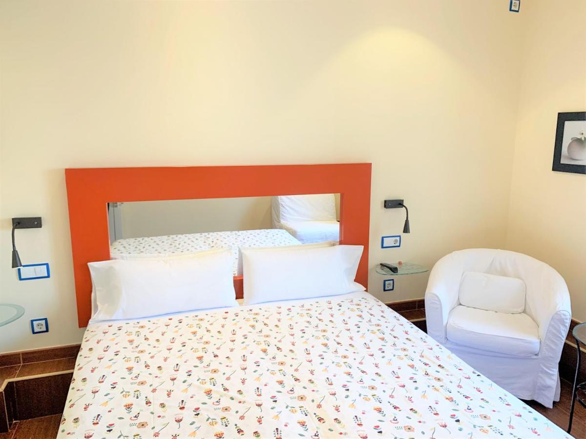 Hostal Arco Iris Madrid Kültér fotó