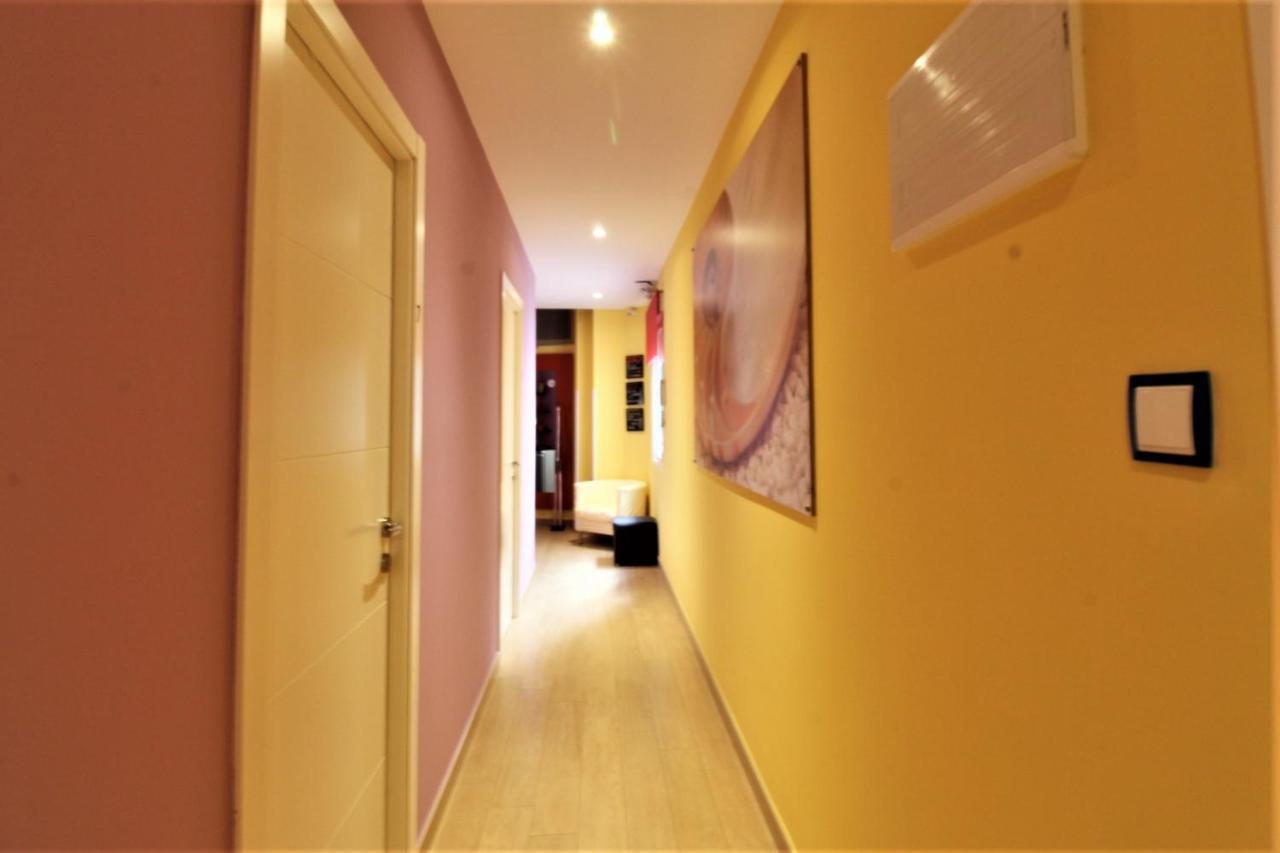 Hostal Arco Iris Madrid Kültér fotó