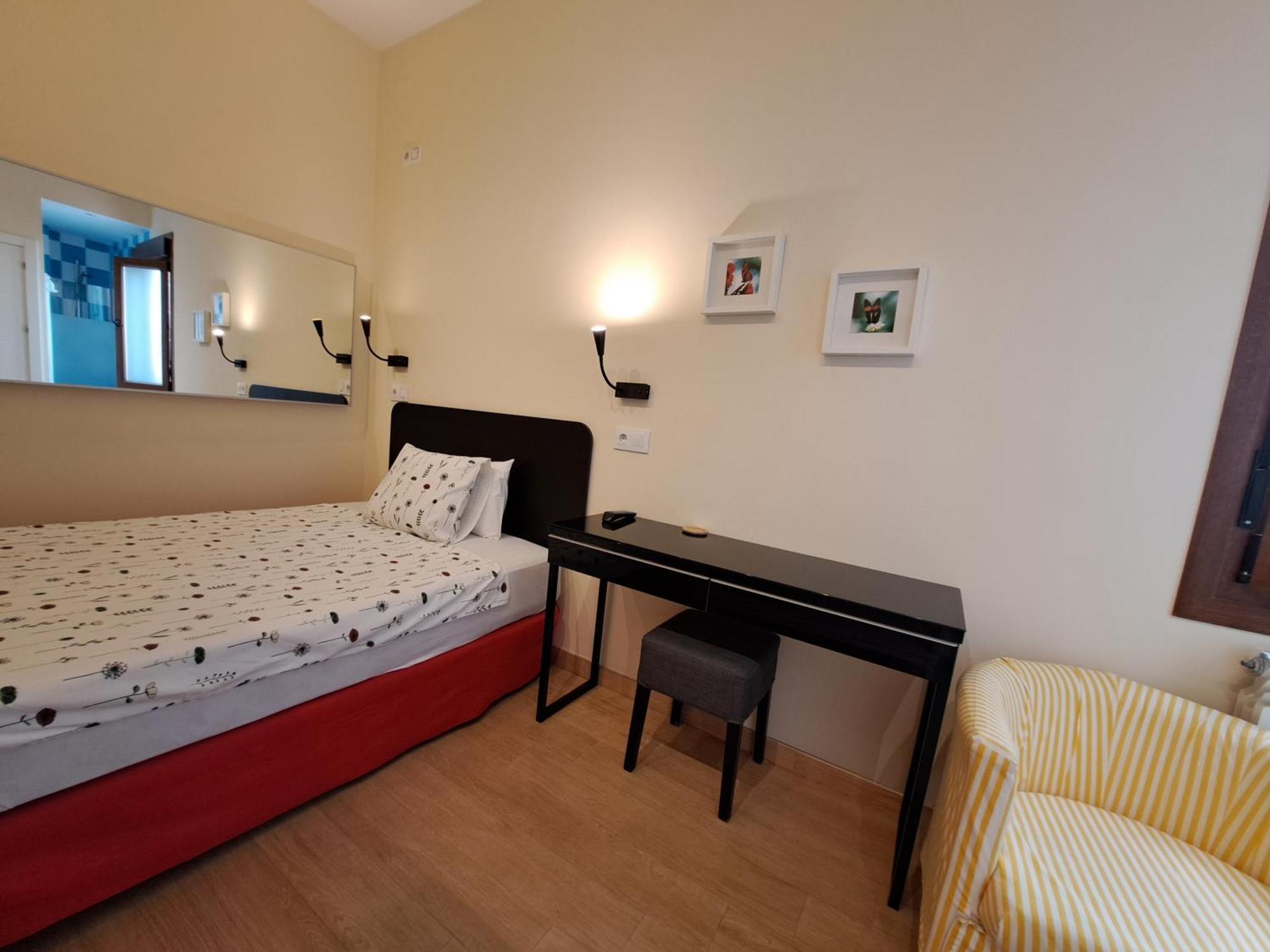 Hostal Arco Iris Madrid Kültér fotó